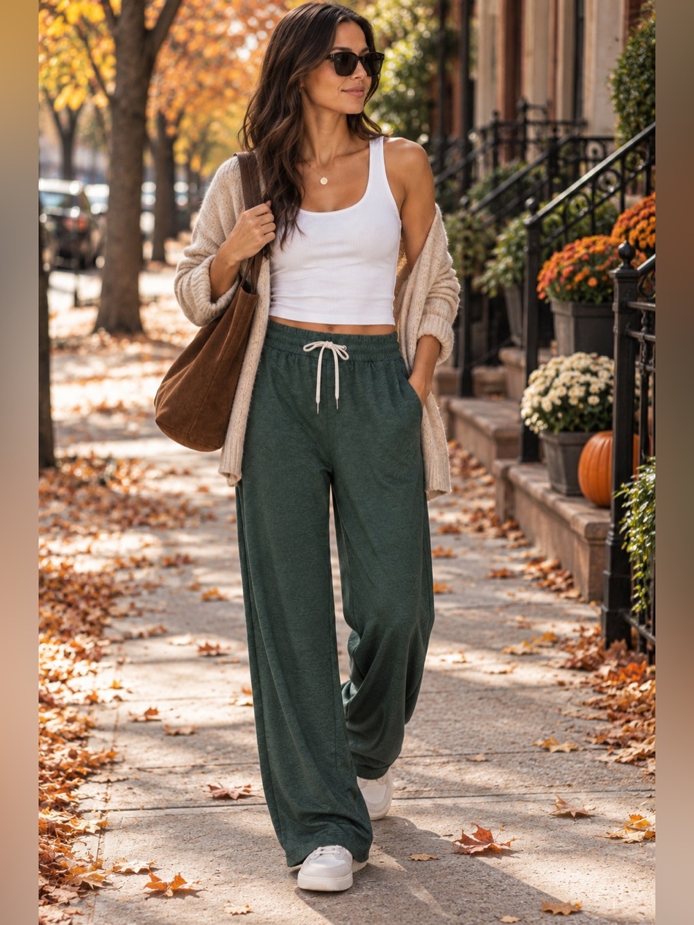 Vuori Halo Essential Wideleg Pants Hemlock Heather Green Size M NWT